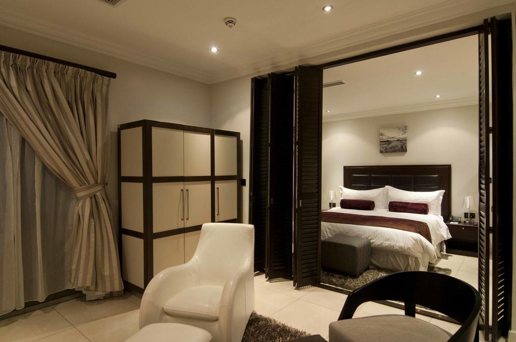 L'Eola Suites Abuja Quarto foto